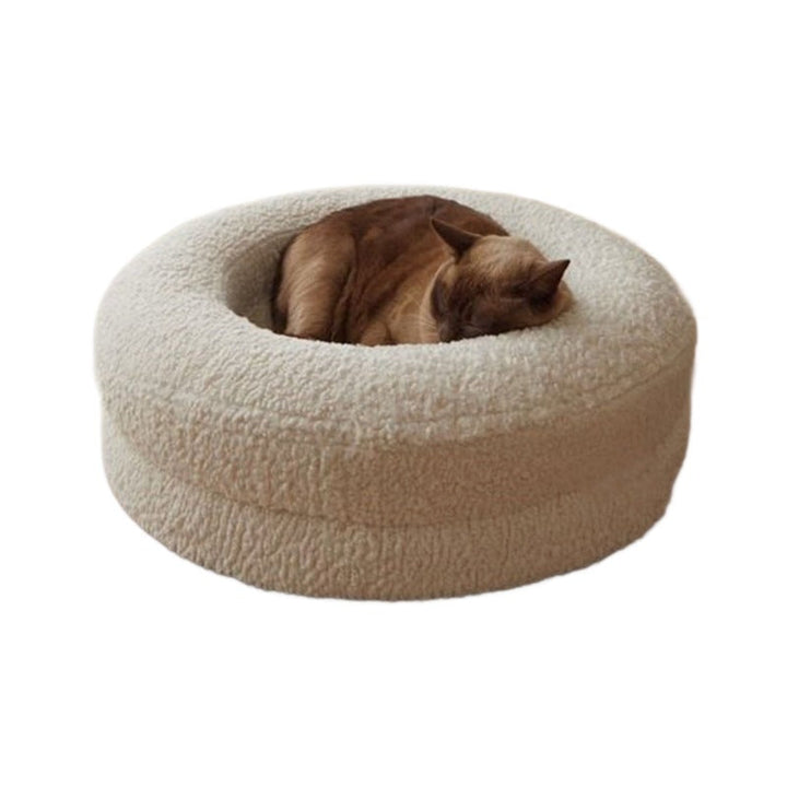 Why Your Feline Friend Deserves the Best: The Household Solid Color Leisure Pet Round Bed